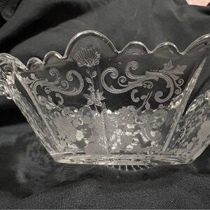 Cambridge glass Chantilly Elegant Clear Glass Serving Bowl